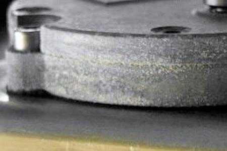 Galvanic corrosion on aluminum oil reserve for sterndrive